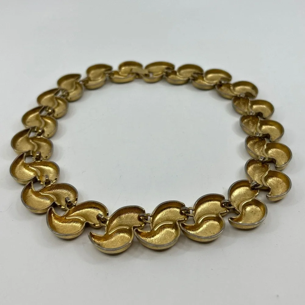 Vintage Brushed Gold Tone Chunky Collar Necklace Costume Jewelry Glam Formal